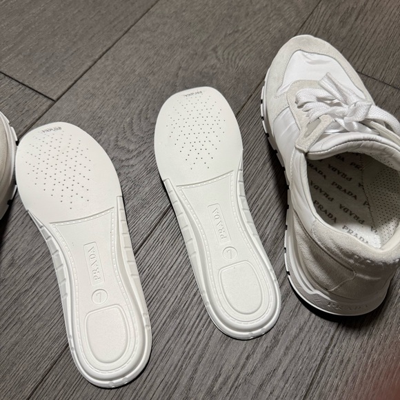 SOLD OUT - Picture 6 of 9